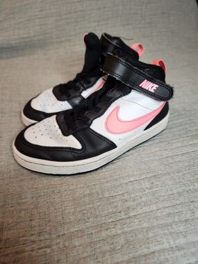 Nike Court Borough Kids' High-Top Sneakers in Black, White & Pink youth 1.5